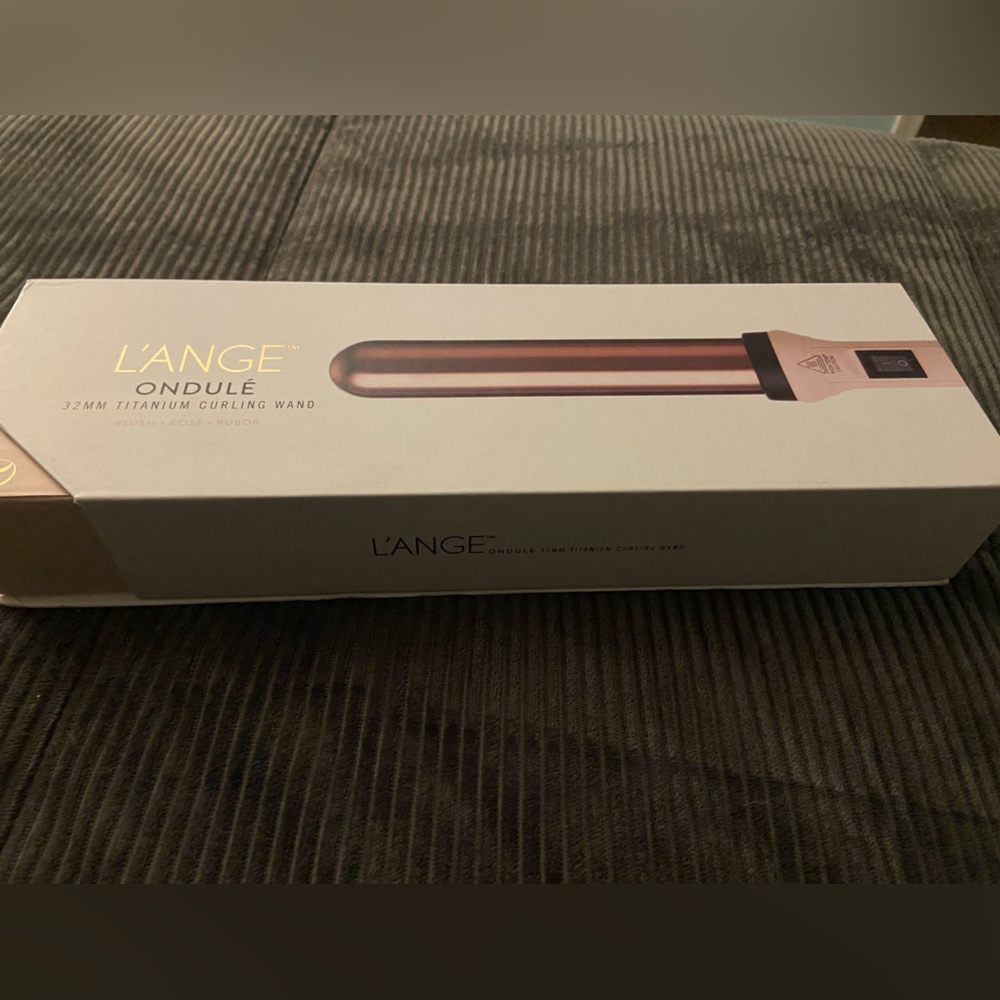 LANGE ONDULE 32 MM TITANIUM CURLING WAND! NWOT, used once! Read why below 💕